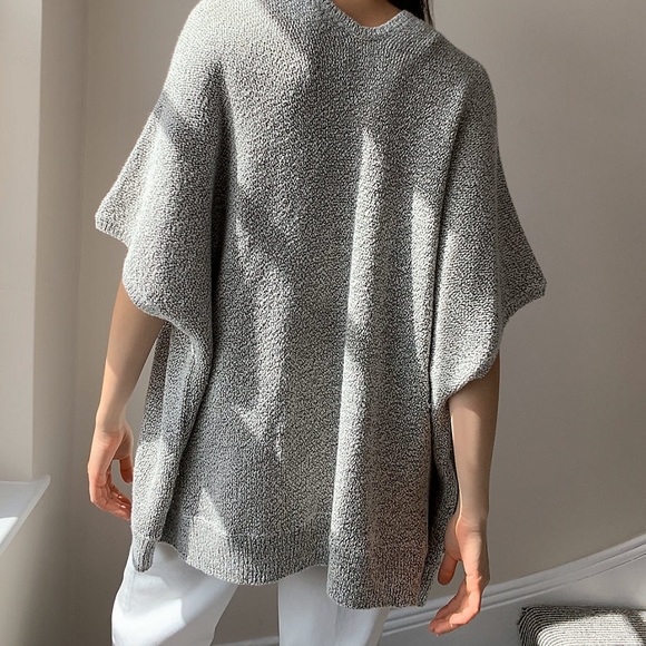 Aritzia Community Ionic Cape - Picture 5 of 6